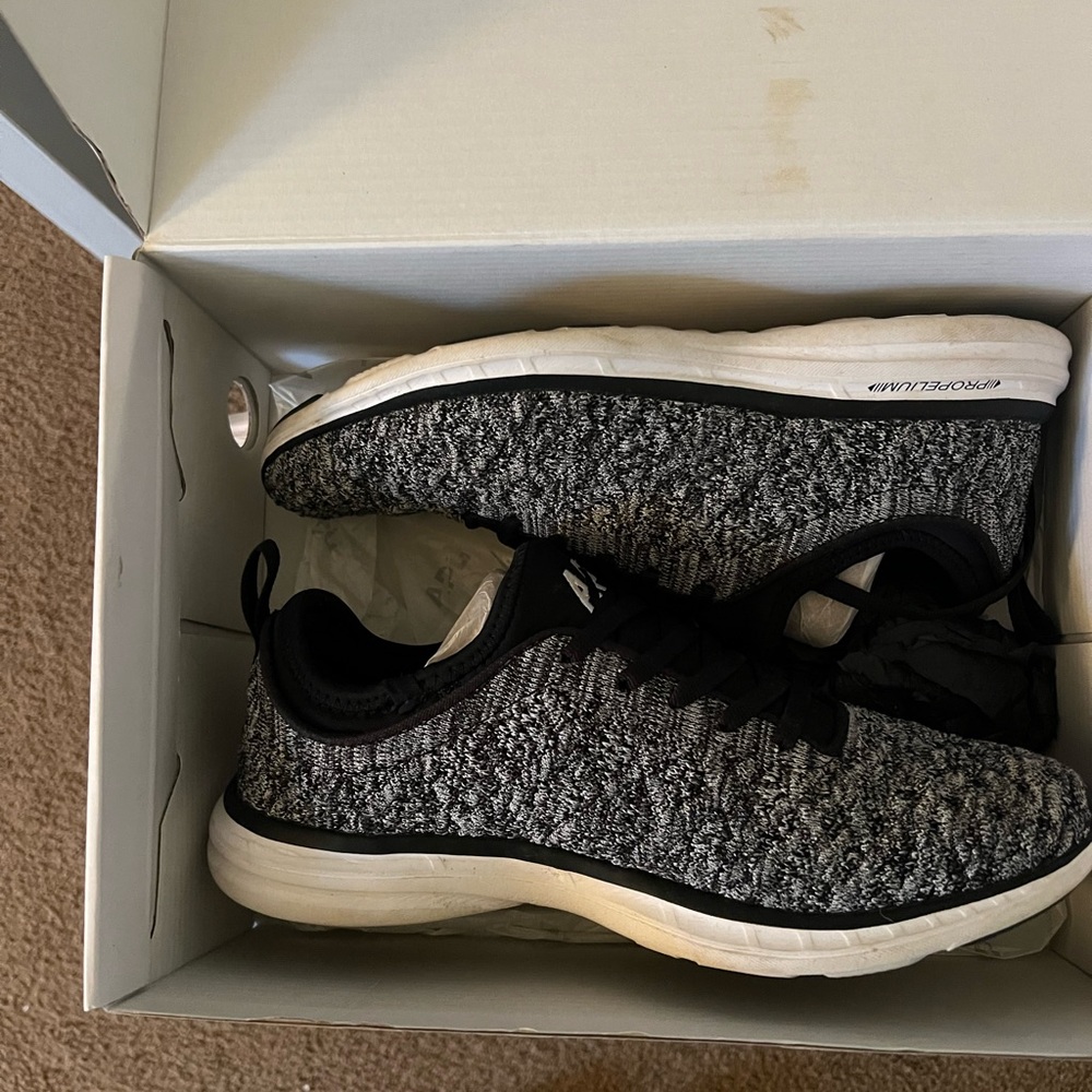 APL Techloom Sneakers